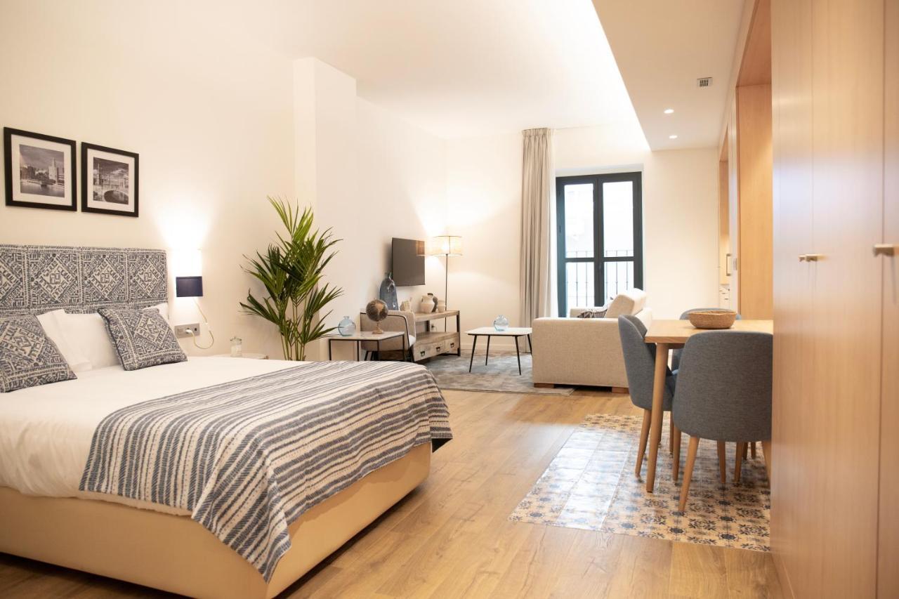 Nqn Aparts & Suites Sevilla Dış mekan fotoğraf