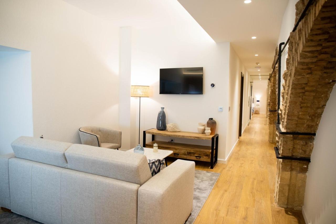 Nqn Aparts & Suites Sevilla Dış mekan fotoğraf