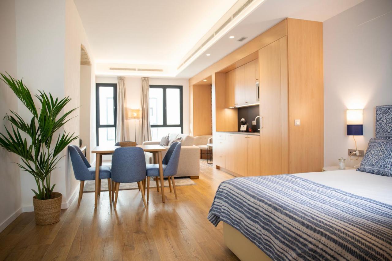 Nqn Aparts & Suites Sevilla Dış mekan fotoğraf