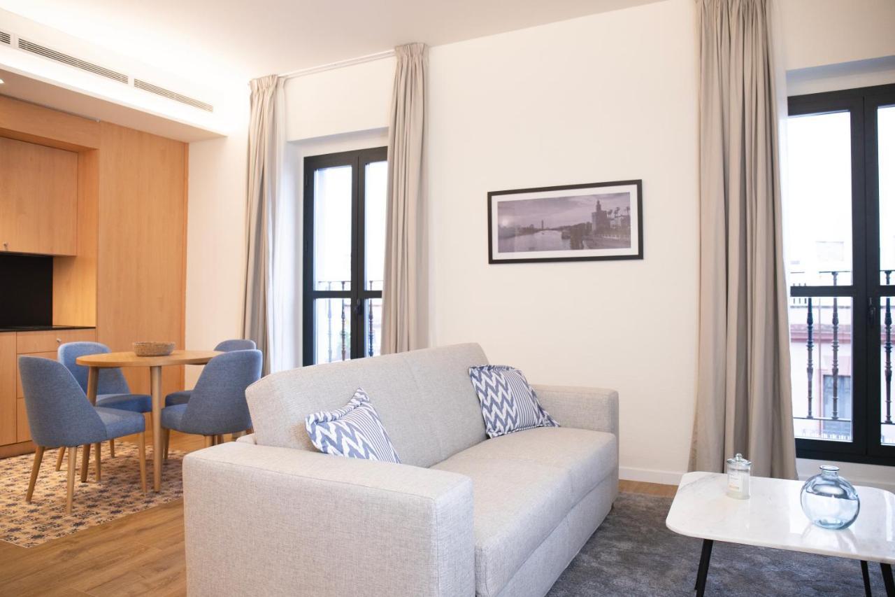 Nqn Aparts & Suites Sevilla Dış mekan fotoğraf