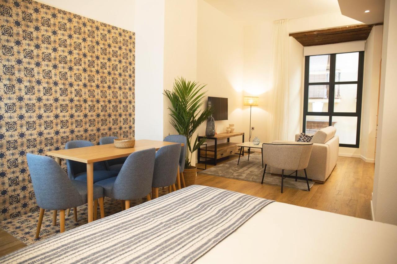 Nqn Aparts & Suites Sevilla Dış mekan fotoğraf