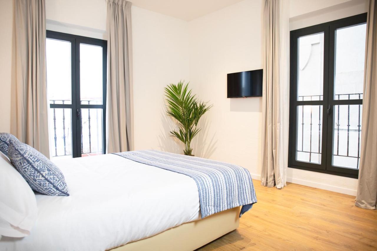 Nqn Aparts & Suites Sevilla Dış mekan fotoğraf