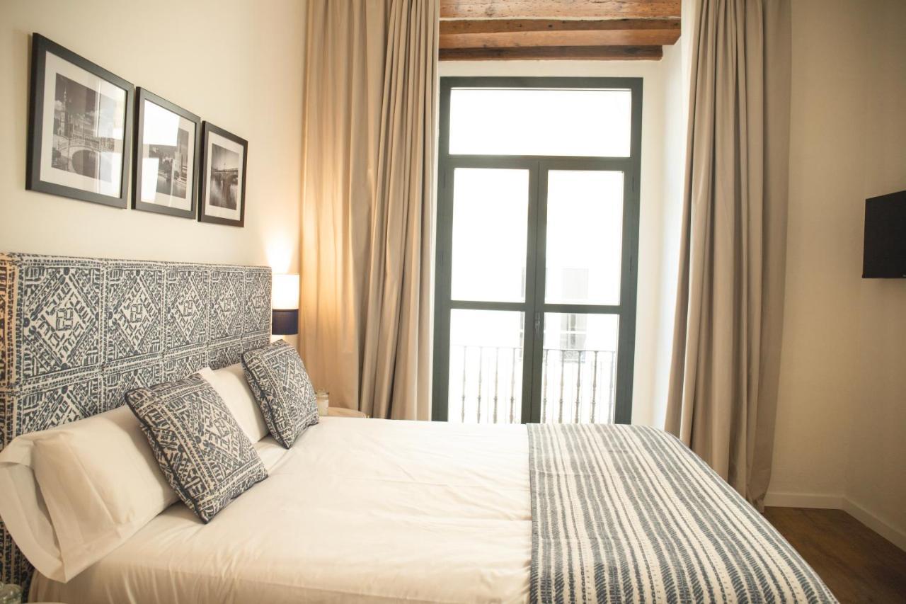 Nqn Aparts & Suites Sevilla Dış mekan fotoğraf