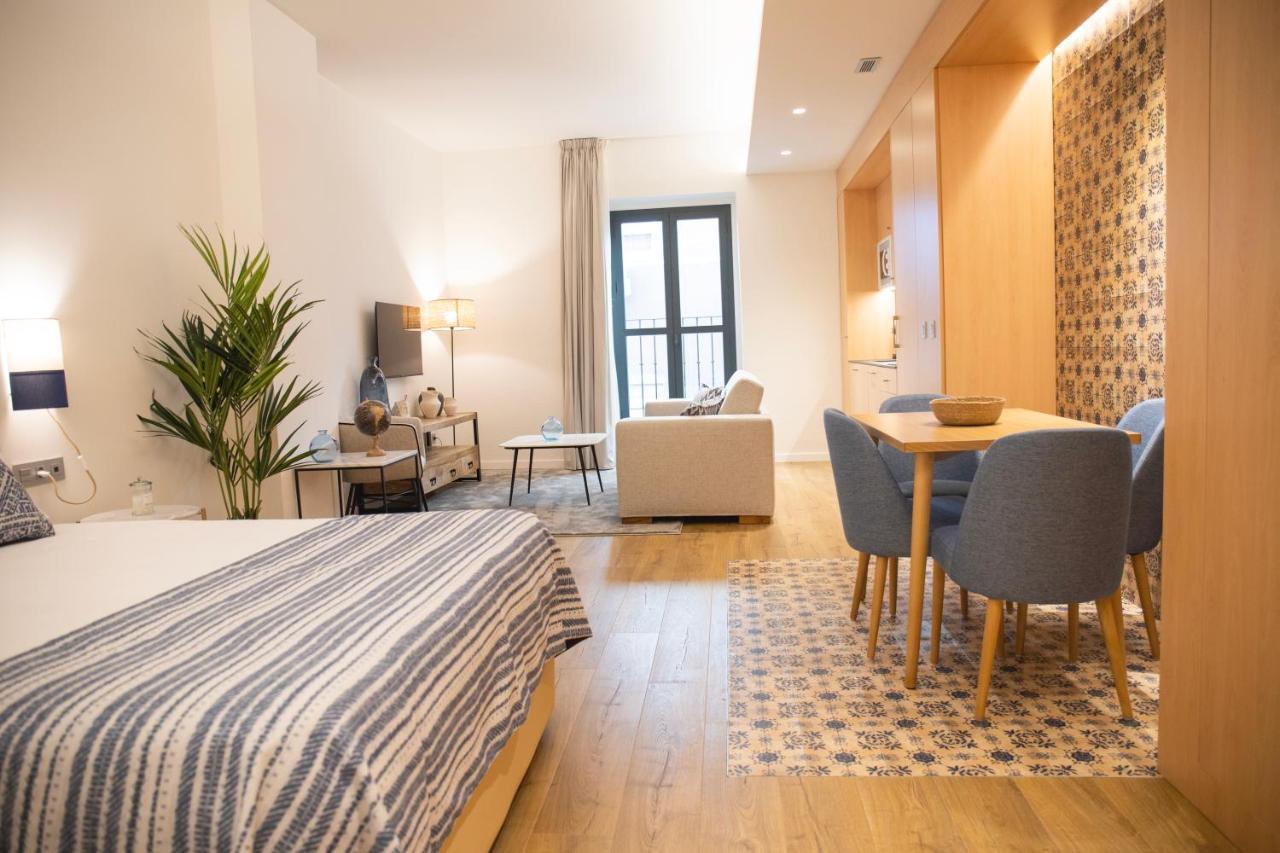 Nqn Aparts & Suites Sevilla Dış mekan fotoğraf